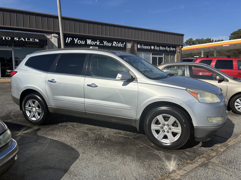 2012 Chevrolet Traverse 2LT's photo